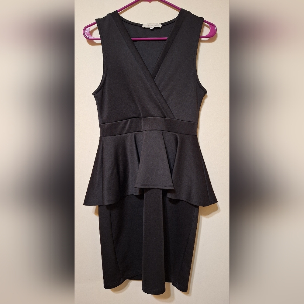 Vintage Jonathan Martin medium v-neck peplum satin mini dress
